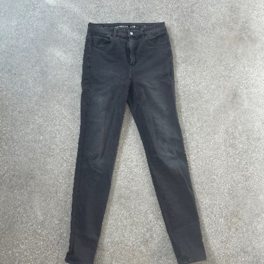American Eagle Black Skinny Jeans